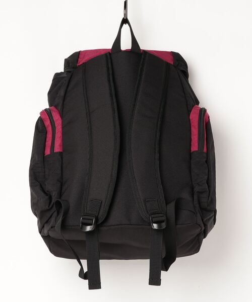 Reebok(リーボック)の「クラシックス アーカイブ バックパック / Classics Archive Backpack(バックパック/リュック・メンズ・ブラック/キャメル・FREE)」の7枚目の写真