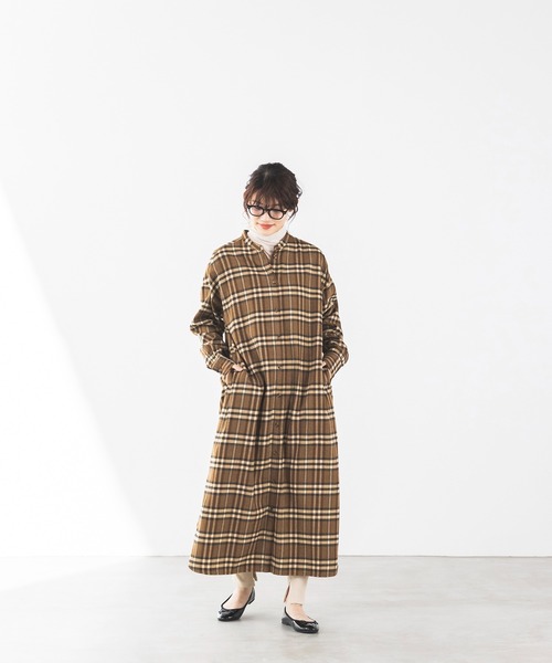 hunch(ハンチ)の「【WEB限定/別注】微起毛 チェック スタンドネック シャツワンピース(シャツワンピース・レディース・ベージュ/ブラウン/イエロー・FREE)」の5枚目の写真