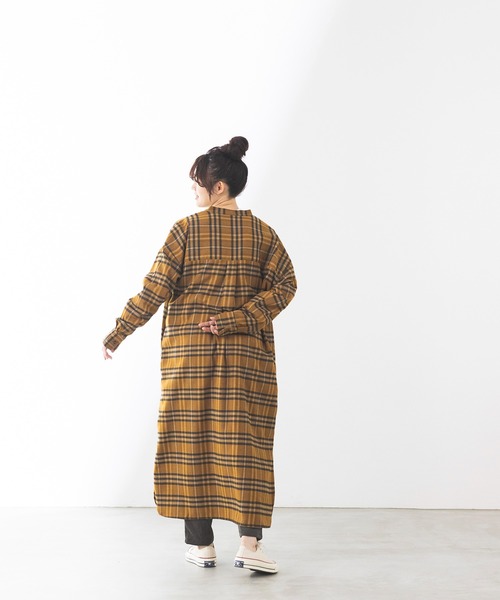 hunch(ハンチ)の「【WEB限定/別注】微起毛 チェック スタンドネック シャツワンピース(シャツワンピース・レディース・ベージュ/ブラウン/イエロー・FREE)」の8枚目の写真