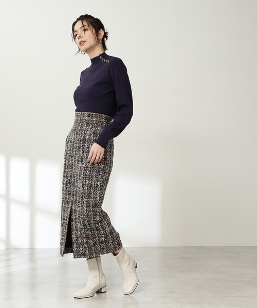 N.（N. Natural Beauty Basic）（エヌエヌナチュラルビューティーベーシック）の「◆スコッチボタンネックニット（ニット/セーター・レディース・グリーン/ネイビー/ピンク/オフホワイト・MEDIUM）」の13枚目の写真