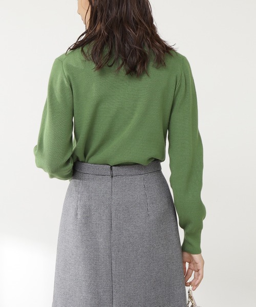 N.（N. Natural Beauty Basic）（エヌエヌナチュラルビューティーベーシック）の「◆スコッチボタンネックニット（ニット/セーター・レディース・グリーン/ネイビー/ピンク/オフホワイト・MEDIUM）」の8枚目の写真