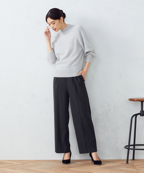 COMME CA MODELS(コムサモデルズ)の「ソフトサーモ ピンタックワイドパンツ(その他パンツ・レディース・チャコールグレー/グレー系その他・LL/L/M/XS/S)」の3枚目の写真