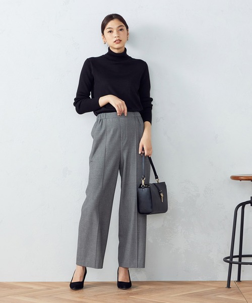 COMME CA MODELS(コムサモデルズ)の「ソフトサーモ ピンタックワイドパンツ(その他パンツ・レディース・チャコールグレー/グレー系その他・LL/L/M/XS/S)」の5枚目の写真