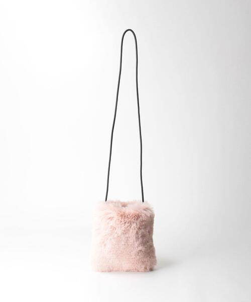 closet story（クローゼットストーリー）の「＜closet story（クローゼットストーリー）＞フェイクファー ミニ ショルダーバッグ（ショルダーバッグ・レディース・ライトブルー/オフホワイト/ライトピンク・FREE）」の9枚目の写真