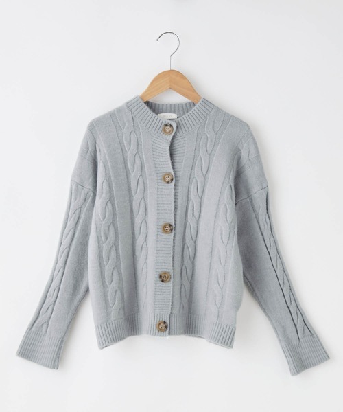 Chaco closet(チャコ クローゼット)の「クルーネックケーブルニットカーディガン(カーディガン/ボレロ・レディース・ブラウン/グレー/アイボリー・FREE)」の17枚目の写真