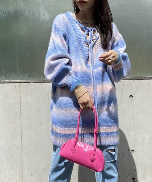 AS KNOW AS PINKY(アズノゥアズピンキー)の「ふわり色づくゆるもけニットプルオーバー(ニット/セーター・レディース・グレー系/ベージュ系/ブルー系・FREE)」の4枚目の写真