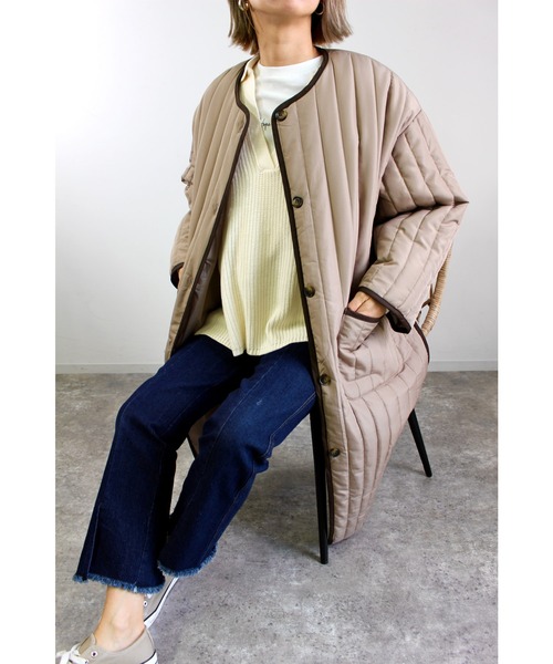 MLI'A(エムリア)の「ロングキルティングアウター/コート(ブルゾン・レディース・アイボリー/カーキ/ベージュ・M)」の3枚目の写真