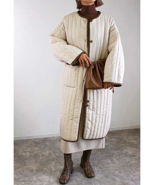 MLI'A(エムリア)の「ロングキルティングアウター/コート(ブルゾン・レディース・アイボリー/カーキ/ベージュ・M)」の2枚目の写真