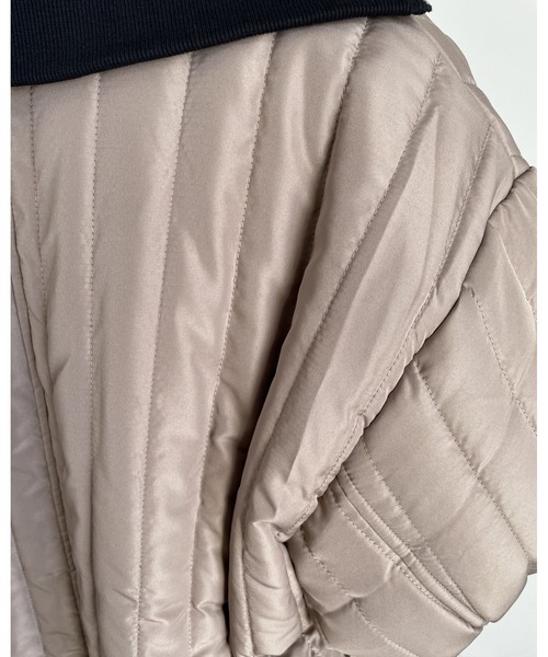 MLI'A(エムリア)の「ロングキルティングアウター/コート(ブルゾン・レディース・アイボリー/カーキ/ベージュ・M)」の12枚目の写真