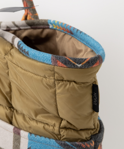 PENDLETON（ペンドルトン）の「【PENDLETON × TAION / ペンドルトン × タイオン】 ダウン トートバッグ 213003（トートバッグ・メンズ・ベージュ/オフホワイト/ブラック・フリー）」の8枚目の写真