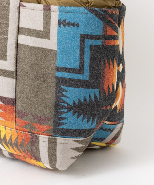 PENDLETON（ペンドルトン）の「【PENDLETON × TAION / ペンドルトン × タイオン】 ダウン トートバッグ 213003（トートバッグ・メンズ・ベージュ/オフホワイト/ブラック・フリー）」の10枚目の写真