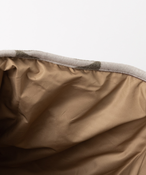 PENDLETON（ペンドルトン）の「【PENDLETON × TAION / ペンドルトン × タイオン】 ダウン トートバッグ 213003（トートバッグ・メンズ・ベージュ/オフホワイト/ブラック・フリー）」の16枚目の写真