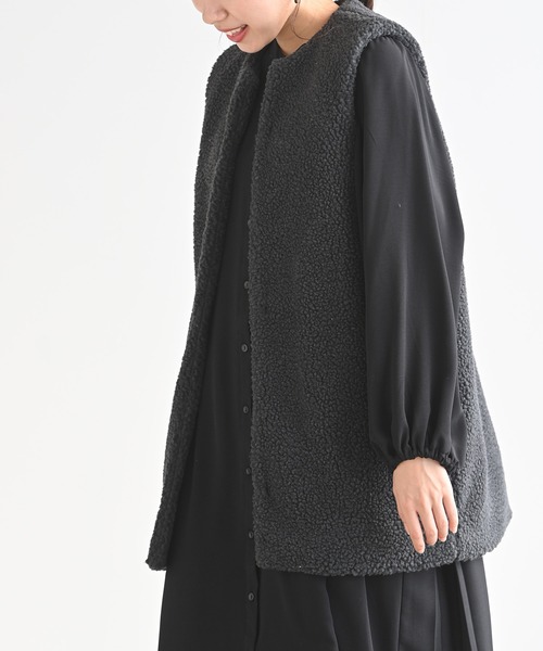 rps（アールピーエス）の「ボアチュニックロングベスト（ベスト・レディース・チャコールグレー/ベージュ・フリー）」の20枚目の写真