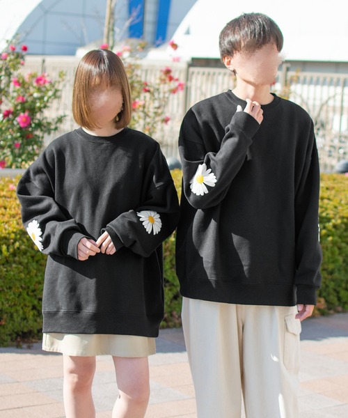 PairPair（ペアペア）の「セルフィープリントスウェット(ユニセックス)（スウェット・レディース・グリーン/ブラック/アイボリー・FREE）」の3枚目の写真