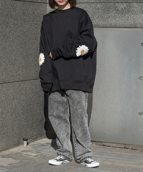 PairPair（ペアペア）の「セルフィープリントスウェット(ユニセックス)（スウェット・レディース・グリーン/ブラック/アイボリー・FREE）」の13枚目の写真