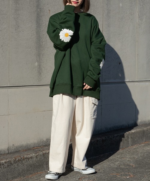 PairPair（ペアペア）の「セルフィープリントスウェット(ユニセックス)（スウェット・レディース・グリーン/ブラック/アイボリー・FREE）」の22枚目の写真