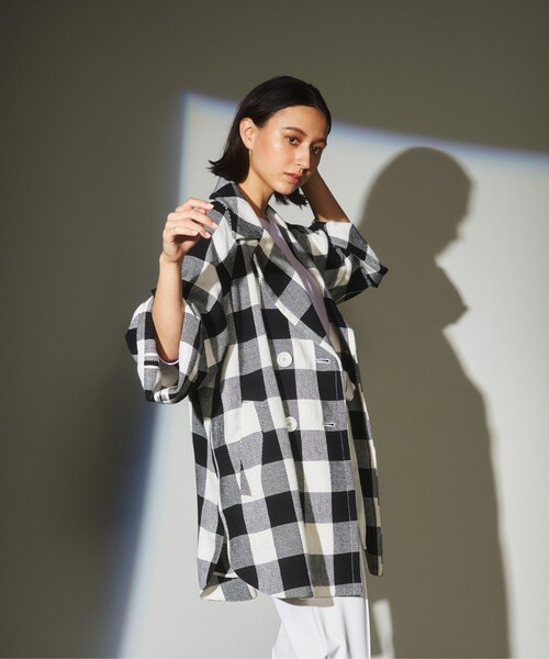 GRACE CLASS（グレースクラス）の「ビックチェックL/Cコート（ポンチョ・レディース・ブラック・36）」の3枚目の写真