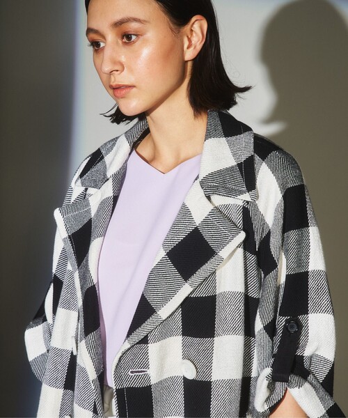 GRACE CLASS（グレースクラス）の「ビックチェックL/Cコート（ポンチョ・レディース・ブラック・36）」の5枚目の写真