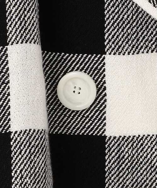 GRACE CLASS（グレースクラス）の「ビックチェックL/Cコート（ポンチョ・レディース・ブラック・36）」の14枚目の写真