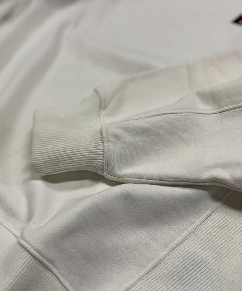 NANGA（ナンガ）の「【NANGA/ナンガ】GLOSTER別注 バックプリントスウェット（スウェット・メンズ・ホワイト/ライトグレー/ブラック・MEDIUM/LARGE）」の7枚目の写真