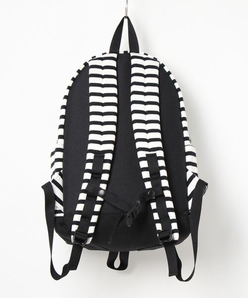 CHUMS（チャムス）の「【CHUMS/チャムス】Kds Classic Day Pack Sweat Nylon（バックパック/リュック・キッズ・その他1/ブラック系その他/その他・FREE）」の4枚目の写真