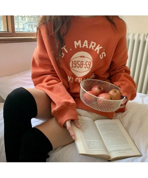 MINS MINIS(ミンスミニス)の「サイドスリットルーズスウェット(スウェット・レディース・グレー/オレンジ/オートミール/ライトイエロー・FREE)」の6枚目の写真