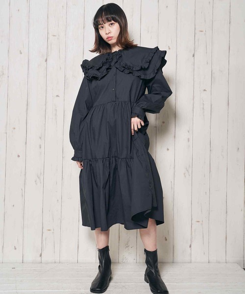 Clice de Paris(クリシェドゥパリス)の「K/フリル衿ワンピース(ワンピース・レディース・ホワイト/ブラック・ONESIZE)」の2枚目の写真