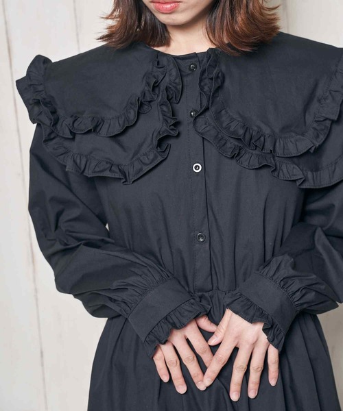 Clice de Paris(クリシェドゥパリス)の「K/フリル衿ワンピース(ワンピース・レディース・ホワイト/ブラック・ONESIZE)」の8枚目の写真