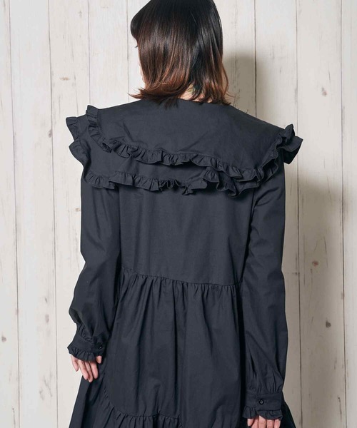 Clice de Paris(クリシェドゥパリス)の「K/フリル衿ワンピース(ワンピース・レディース・ホワイト/ブラック・ONESIZE)」の4枚目の写真