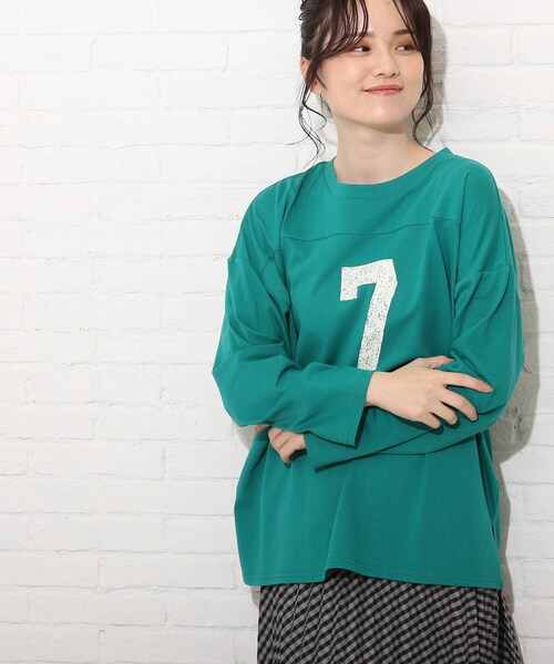 Cutie Blonde（キューティーブロンド）の「◆【S-L】ナンバーロゴロンT（Tシャツ/カットソー・レディース・オフホワイト/グレー系その他/グリーン・01/03/02）」の3枚目の写真