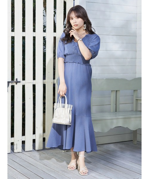 earth music&ecology（アースミュージックアンドエコロジー）の「ＳＥＴ２点ショートブラウス＋キャミワンピース（ワンピース・レディース・ブルー/モカ/チェック・FREE）」の4枚目の写真