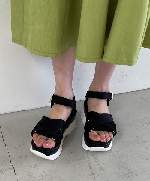 MAJESTIC LEGON(マジェスティックレゴン)の「ボリューミークロススポサン(サンダル・レディース・ブラック/ベージュ/アイボリー・MEDIUM/LARGE)」の10枚目の写真