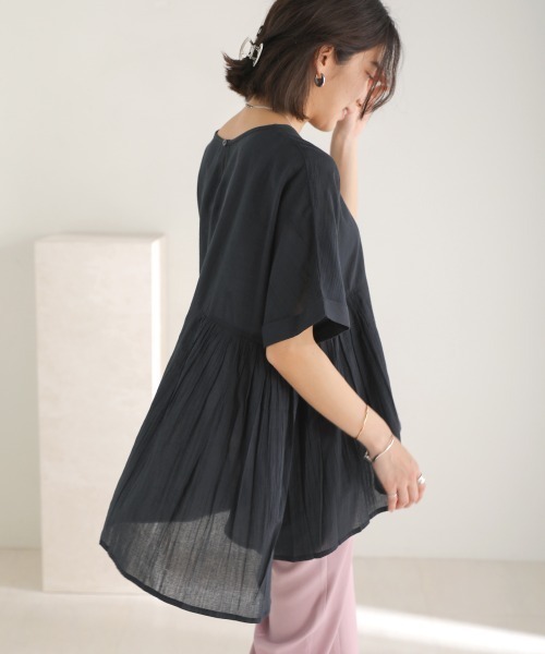 Bou Jeloud（ブージュルード）の「コットン100綿ボイルトップス（その他トップス・レディース・チャコールグレー/オフホワイト/グリーン/キャメル・FREE）」の2枚目の写真