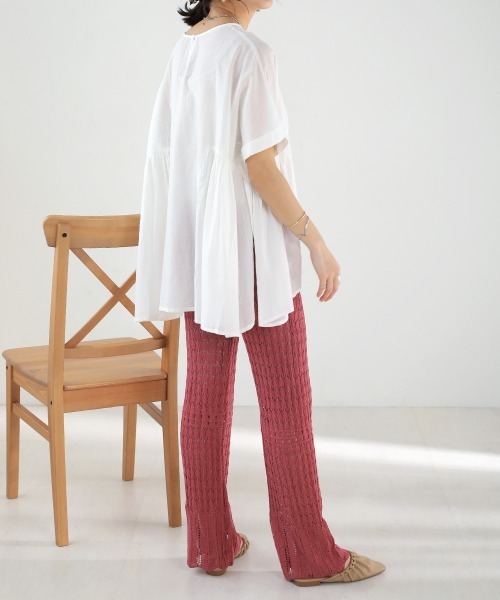 Bou Jeloud（ブージュルード）の「コットン100綿ボイルトップス（その他トップス・レディース・チャコールグレー/オフホワイト/グリーン/キャメル・FREE）」の7枚目の写真