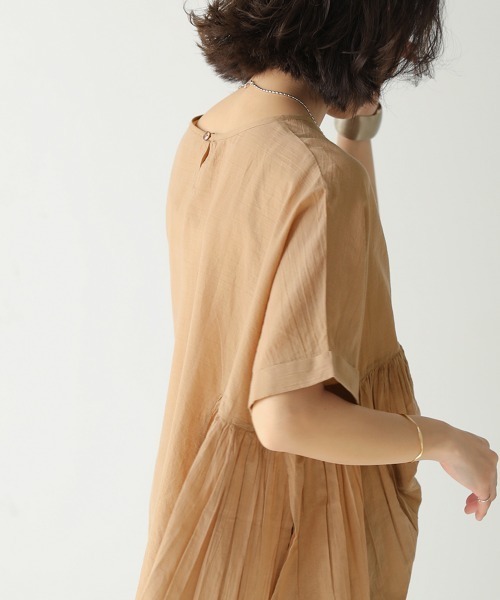 Bou Jeloud（ブージュルード）の「コットン100綿ボイルトップス（その他トップス・レディース・チャコールグレー/オフホワイト/グリーン/キャメル・FREE）」の13枚目の写真