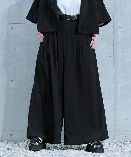 Ellno Loset（エルノロゼット）の「ハカマワイドパンツ（スラックス・メンズ・ブラック・SMALL/MEDIUM/LARGE）」の2枚目の写真