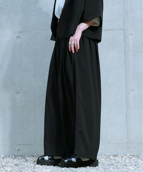 Ellno Loset（エルノロゼット）の「ハカマワイドパンツ（スラックス・メンズ・ブラック・SMALL/MEDIUM/LARGE）」の3枚目の写真