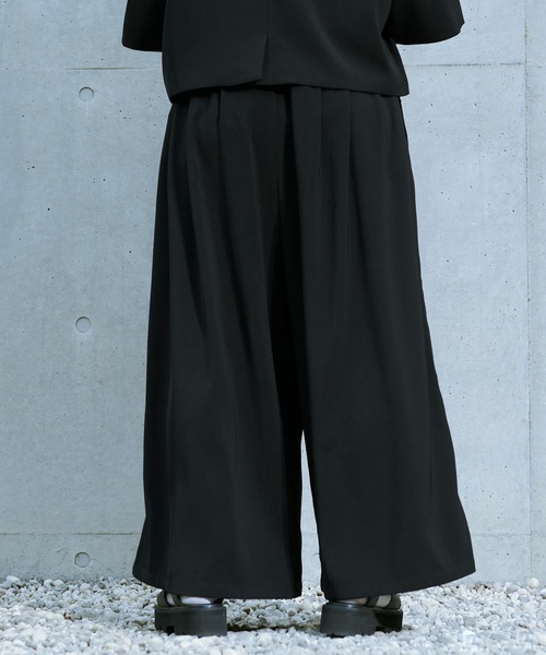 Ellno Loset（エルノロゼット）の「ハカマワイドパンツ（スラックス・メンズ・ブラック・SMALL/MEDIUM/LARGE）」の4枚目の写真