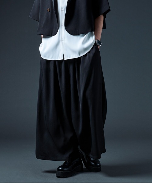 Ellno Loset（エルノロゼット）の「ハカマワイドパンツ（スラックス・メンズ・ブラック・SMALL/MEDIUM/LARGE）」の11枚目の写真