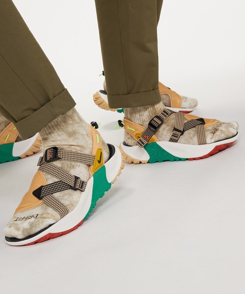 NIKE（ナイキ）の「ナイキ オニオンタ サンダル / Nike OneontaSandals（サンダル・メンズ・ブラック系その他2/ブラック/ブラウン系その他2/ブラウン系その他3/ブラック系その他3・30/25/27/24/29/28/26）」の5枚目の写真