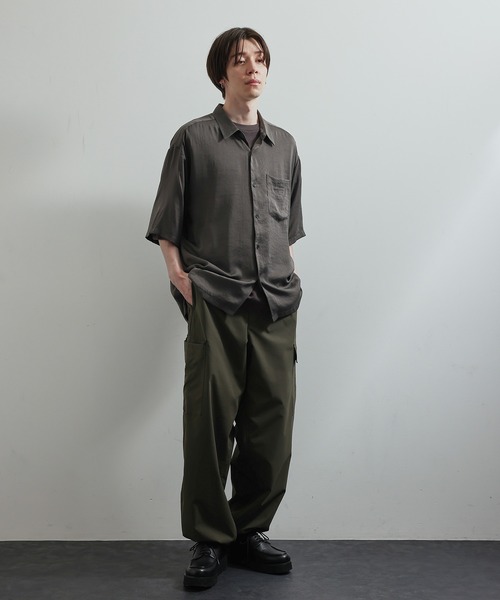 JUNRED(ジュンレッド)の「ドレープサテンレギュラーカラーシャツ(シャツ/ブラウス・メンズ・ブルー系その他4/ライトグレー/チャコールグレー/ライトグリーン・L/M/S)」の19枚目の写真