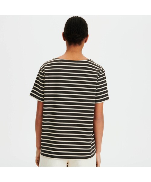 AIGLE(エーグル)の「吸水速乾 ボートネック ボーダー半袖Tシャツ(VOYAGE)(Tシャツ/カットソー・レディース・グレー/アイボリー・S/M/L)」の6枚目の写真