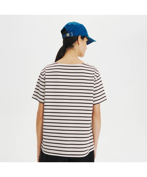 AIGLE(エーグル)の「吸水速乾 ボートネック ボーダー半袖Tシャツ(VOYAGE)(Tシャツ/カットソー・レディース・グレー/アイボリー・S/M/L)」の10枚目の写真