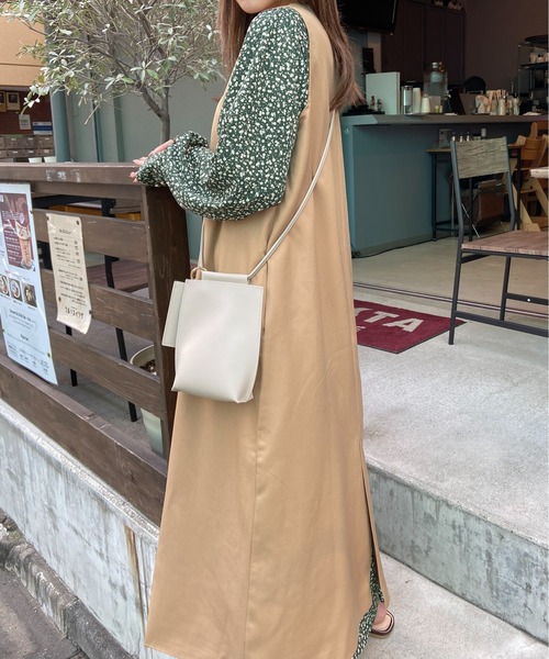 Per sist ence(パーシエンス)の「Per sist ence/パーシエンス フェイクレザーミニショルダーバッグ(ショルダーバッグ・レディース・アイボリー/ブラック/シルバー/モカ/ライトグレー・FREE)」の12枚目の写真
