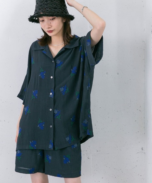 KBF（ケイビーエフ）の「エンブロイダリーワイドカラーシャツ（シャツ/ブラウス・レディース・ネイビー/アイボリー・ONE）」の15枚目の写真