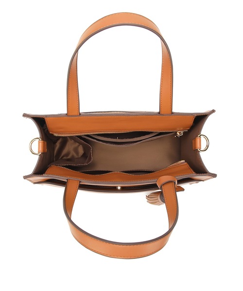 Ungrid(アングリッド)の「【Ungrid/アングリッド】スムース ビッグタッセル 10ポケット多機能ハンドバッグ(ハンドバッグ・レディース・ブラック/カーキ/アイボリー/キャメル/ベージュ系その他/ダークブラウン/ベージュ/ブルー系その他・FREE)」の14枚目の写真