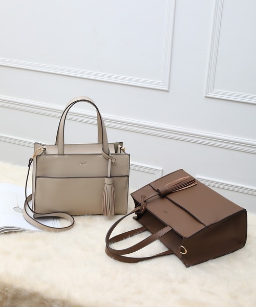 Ungrid(アングリッド)の「【Ungrid/アングリッド】スムース ビッグタッセル 10ポケット多機能ハンドバッグ(ハンドバッグ・レディース・ブラック/カーキ/アイボリー/キャメル/ベージュ系その他/ダークブラウン/ベージュ/ブルー系その他・FREE)」の19枚目の写真