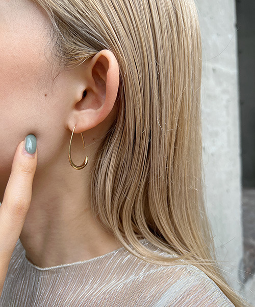 VENCEEXCHANGE（ヴァンスエクスチェンジ）の「ティアフープピアス（ピアス（両耳用）・レディース・シルバー/ゴールド・FREE）」の2枚目の写真