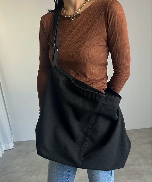 ap retro（アプレトロ）の「キャンバスショルダーバッグ（ショルダーバッグ・レディース・ブラック/アイボリー・FREE）」の20枚目の写真