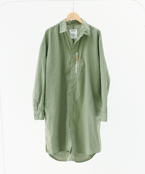 STORAMA（ストラマ）の「製品染ビッグシャツ（シャツ/ブラウス・レディース・アイボリー/ブラック/グレー/ライラック/イエロー/キャメル/ピンク/カーキ/ミント/ブルー・SMALL/MEDIUM）」の4枚目の写真